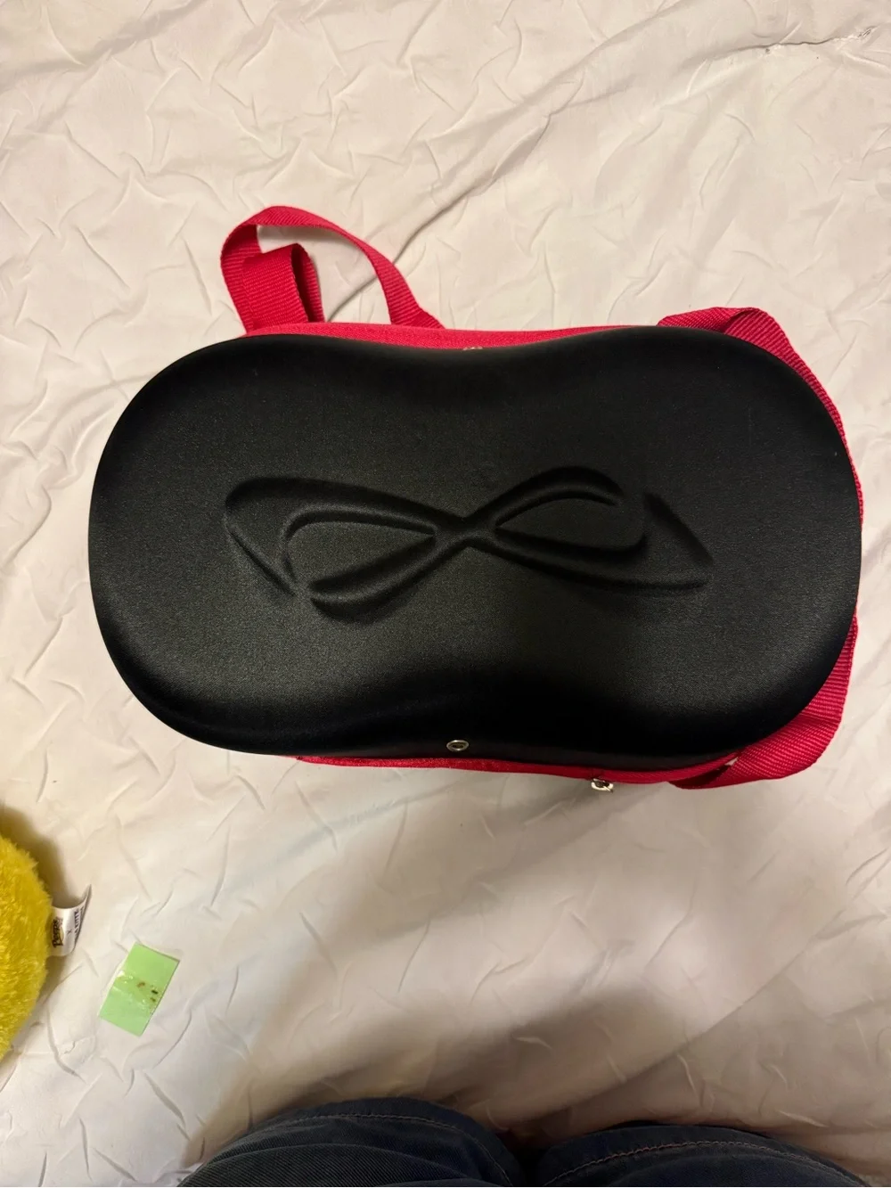 NFINITY Black VR Travel Case with Red Strap